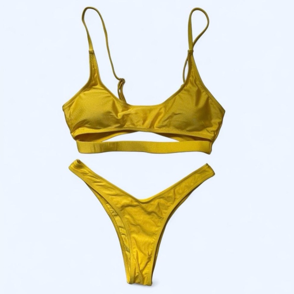 Amazon Yellow Cutout High Leg Bikini Size Medium NWOT
